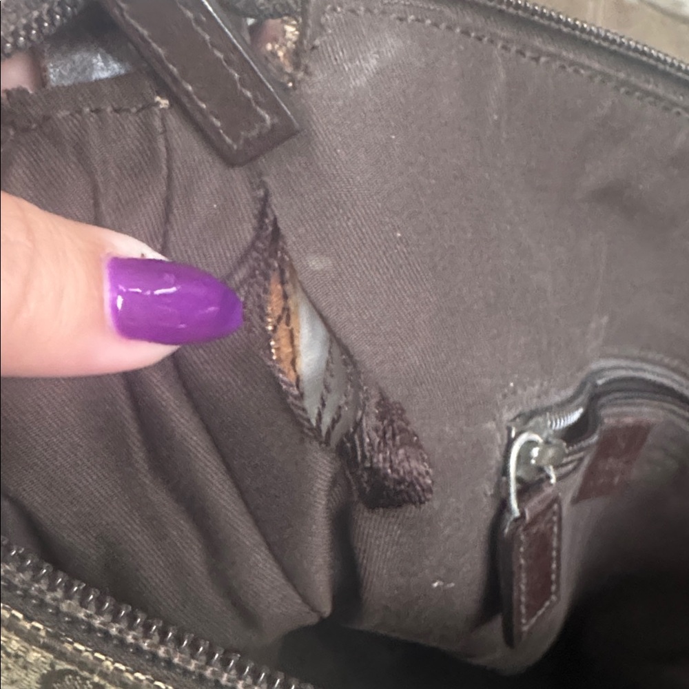 Gucci Brown Shoulder Bag - Picture 15 of 16